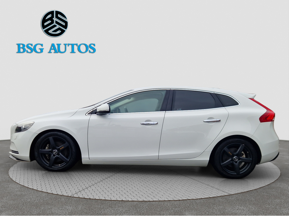 2015 Volvo V40 2015 T4 1.6 AUTOMATIC €12,495