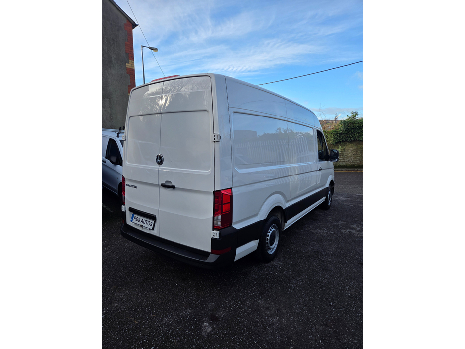 2021 Volkswagen Crafter 35 MWB 140HP MANUAL 6SPEED FWD 5DR €21,000