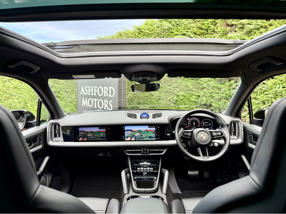 2024 Porsche Cayenne E-HYBRID 5DR AUTO €102,950