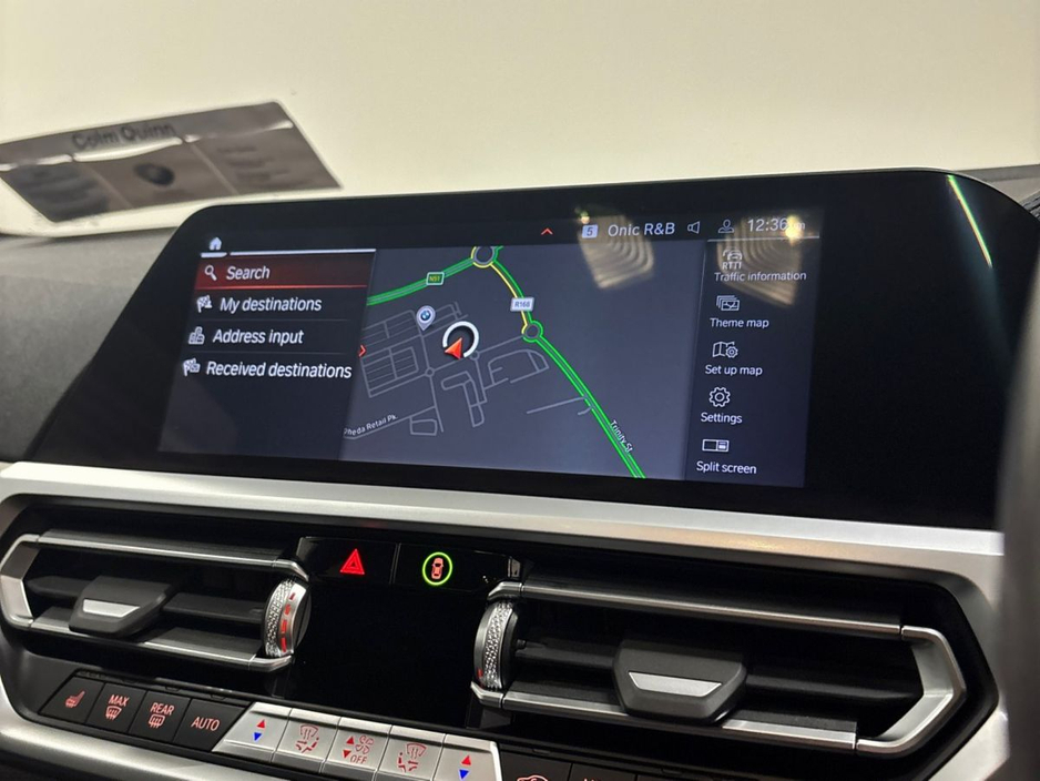 2022 BMW 3 Series - image 19