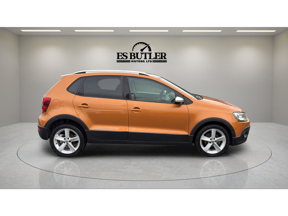 2016 Volkswagen Polo 1.2 TSI 5DR 90HP Crosspolo €12,900