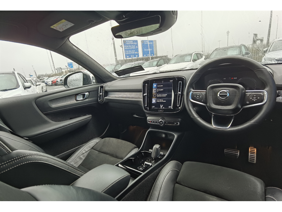 2021 Volvo XC40 1.5 T4 R-DESIGN RECHARGE - FINANCE AVAILABLE - CALL US TODAY ON 01 492 6566 OR 087-092 5525 €24,950