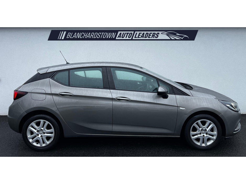 2017 Opel Astra 1.4 100BHP €7,950