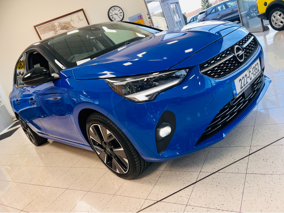 2022 Opel Corsa - image 13