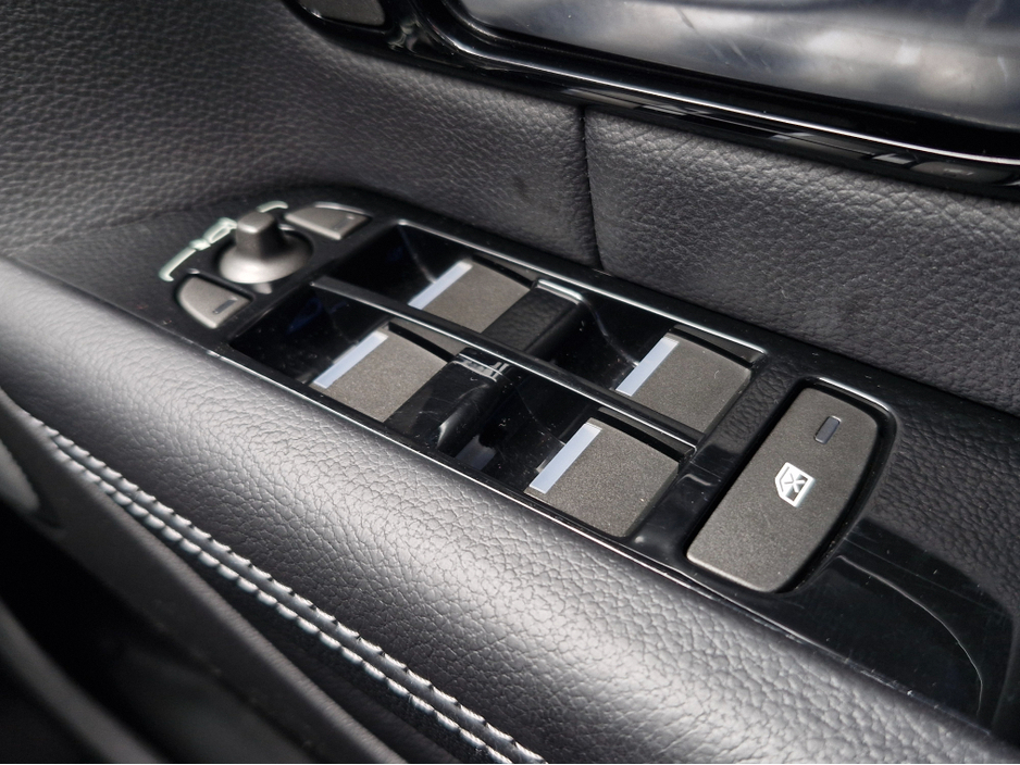 2017 Land Rover Range Rover Evoque - image 21