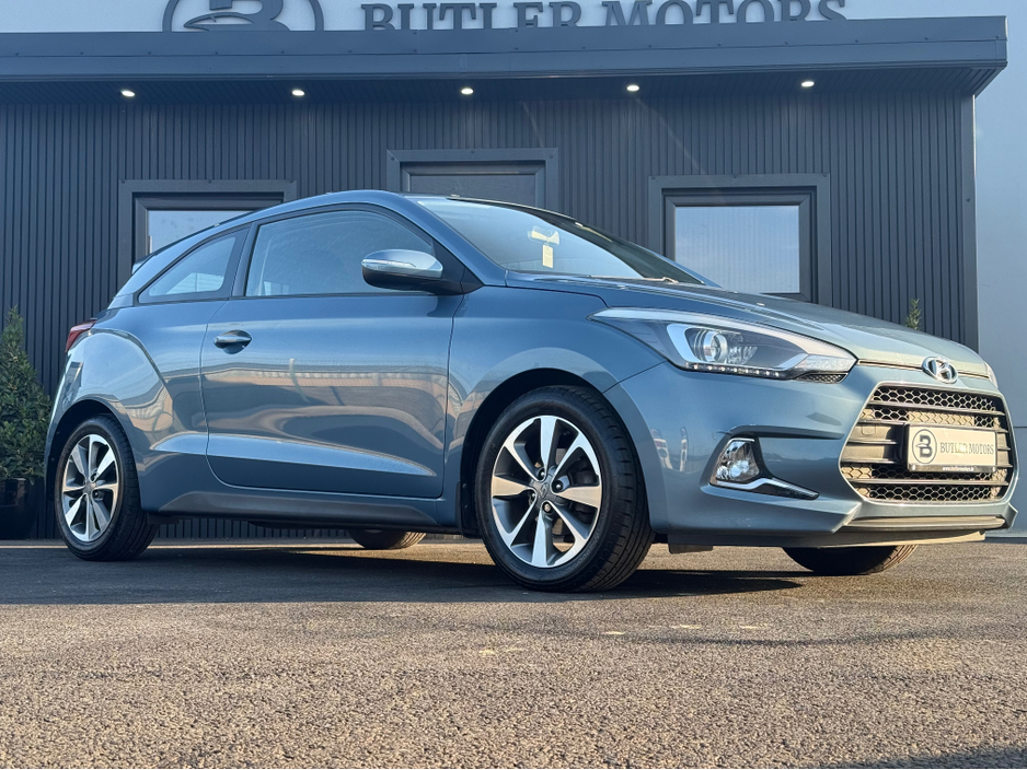 2016 Hyundai i20 - image 14