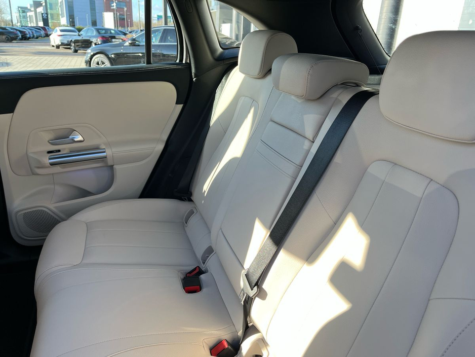 2024 Mercedes-Benz EQA - image 13