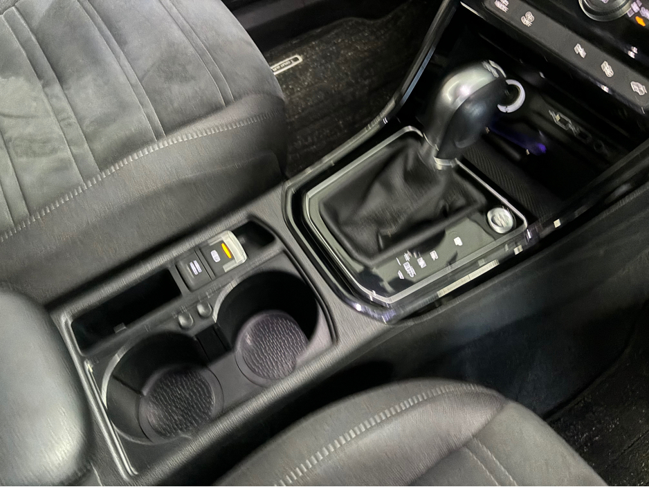 2020 Volkswagen Touran VOLKSWAGEN TOURAN 1.4 TSI DSG*7 SEATER*FRONT AND REAR HEATED SEATS*PARK ASSIST & CAMERA*ELECTRIC TAILGATE*LANE ASSIST*FINANCE AVAILABLE TRADE INS WELCOME*