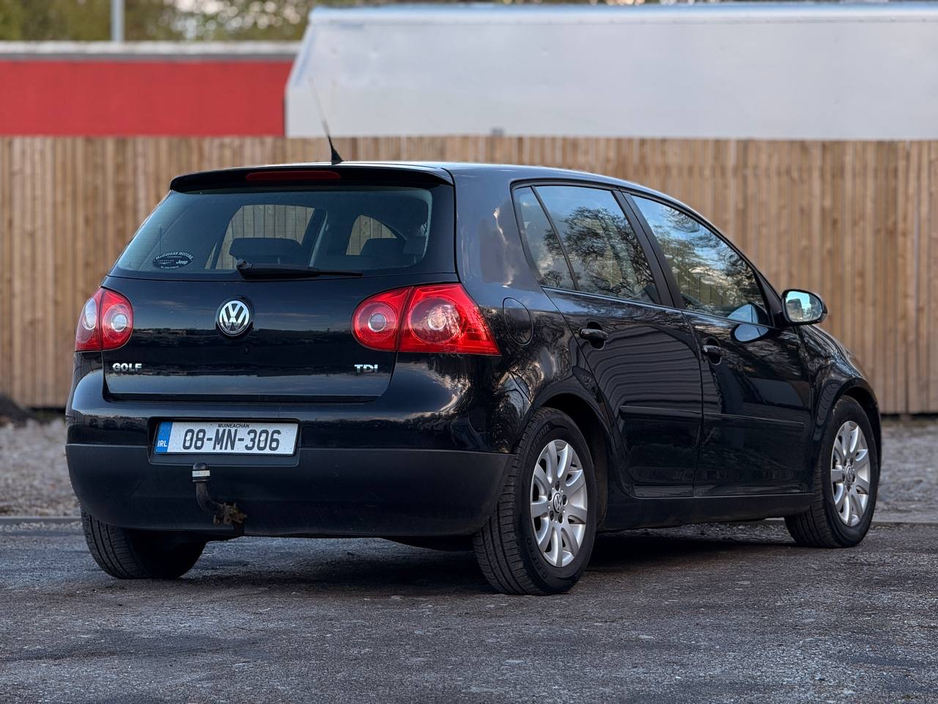 2008 Volkswagen Golf - image 13