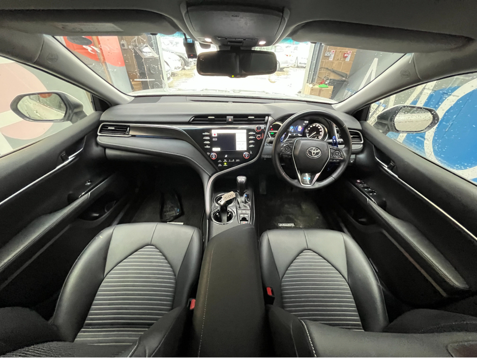 2019 Toyota Camry - image 15