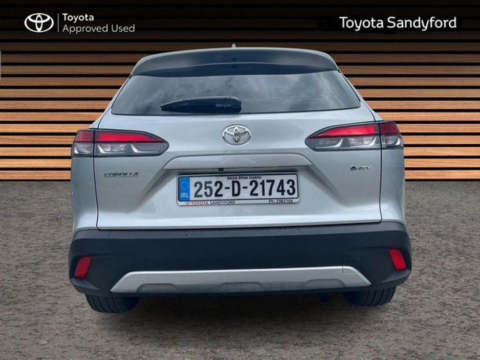 2025 Toyota Corolla Cross - image 4