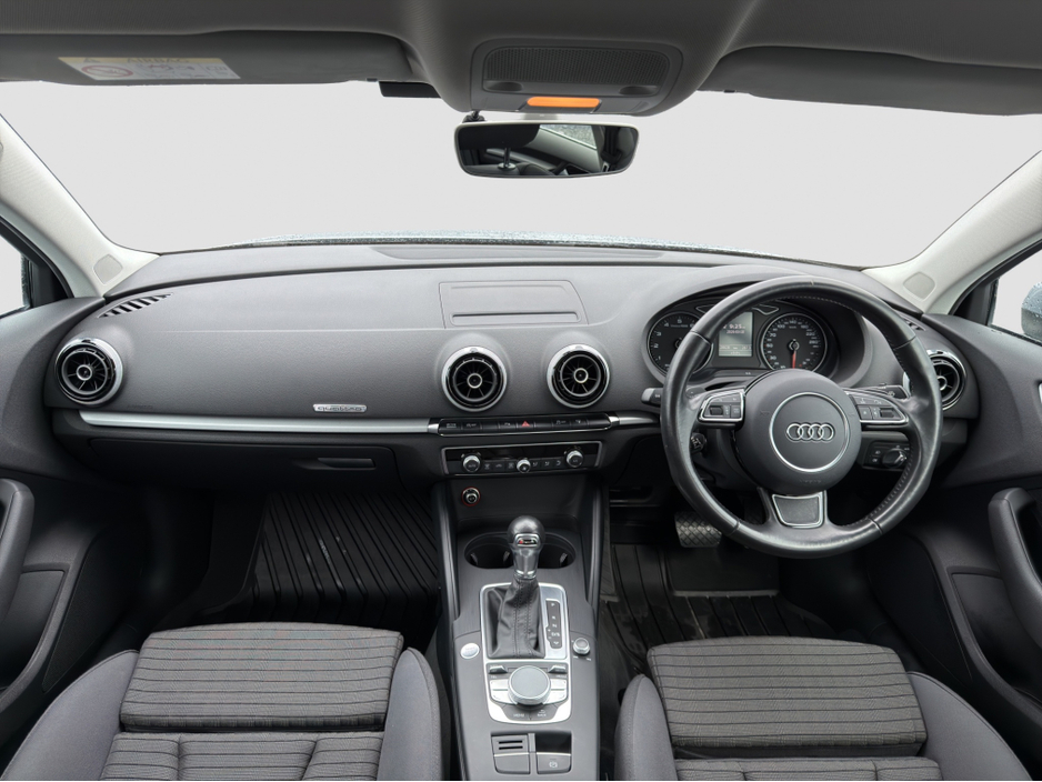 2015 Audi A3 - image 13