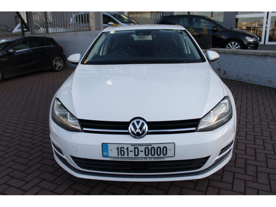 2016 Volkswagen Golf - image 9