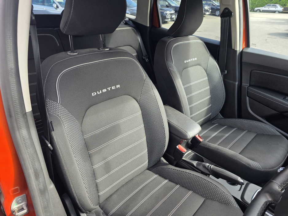 2022 Dacia Duster - image 11