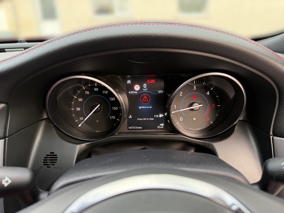 2018 Jaguar XF - image 12