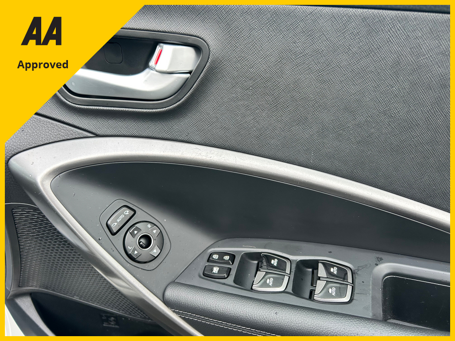 2015 Hyundai Santa Fe 2012 HYUNDAI SANTA FE 4WD AUTO PREMIUM 2.2d €14,950