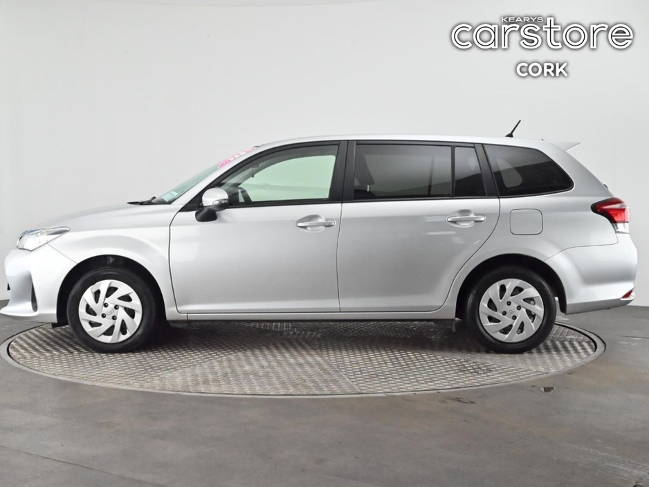 2018 Toyota Corolla - image 6