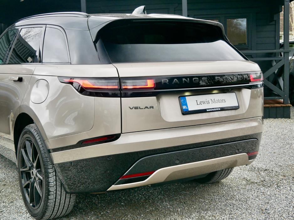 2025 Land Rover Range Rover Velar - image 12