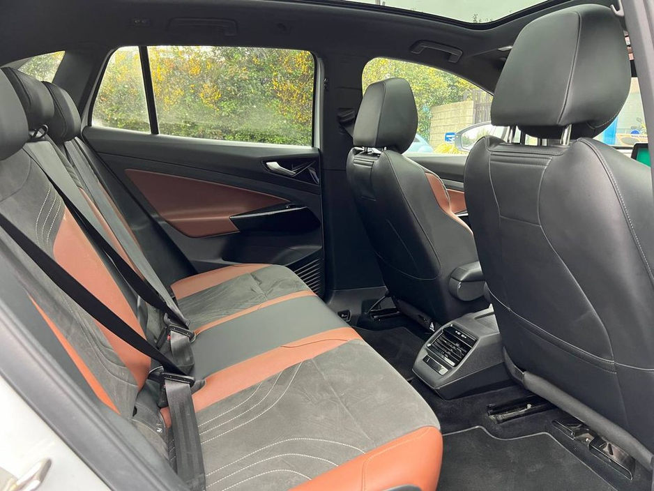 2021 Volkswagen ID.4 - image 8
