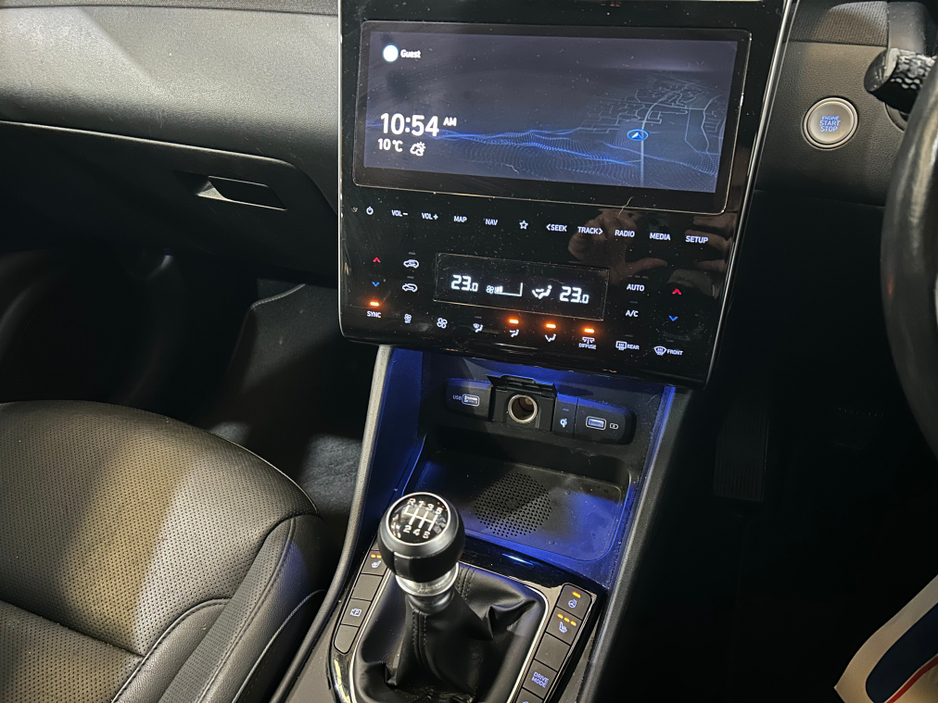 2022 Hyundai Tucson - image 12