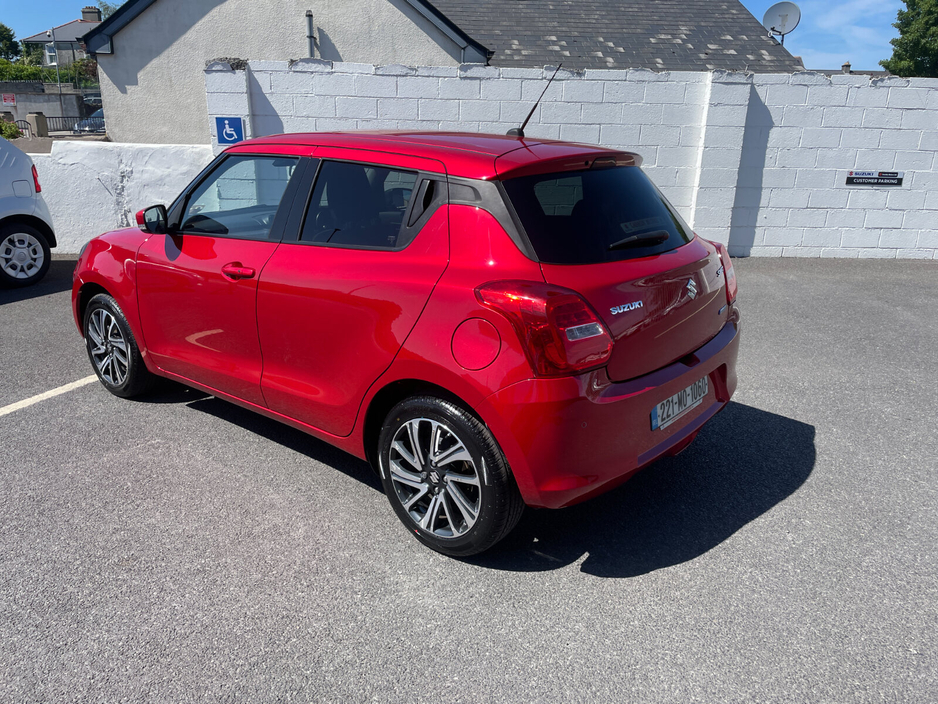 2022 Suzuki Swift - image 6