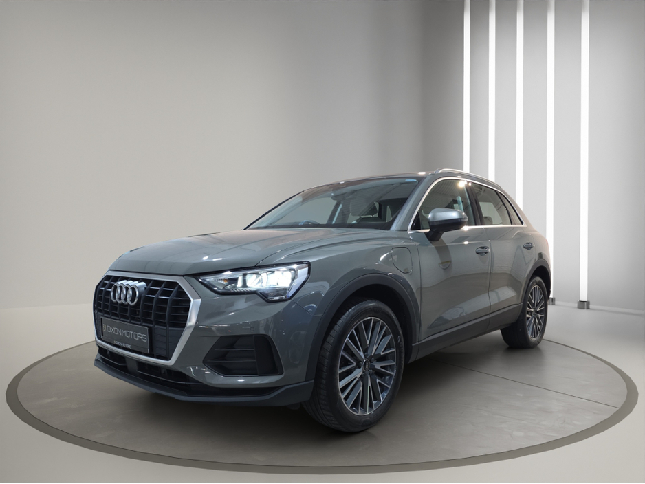 2023 Audi Q3 - image 4