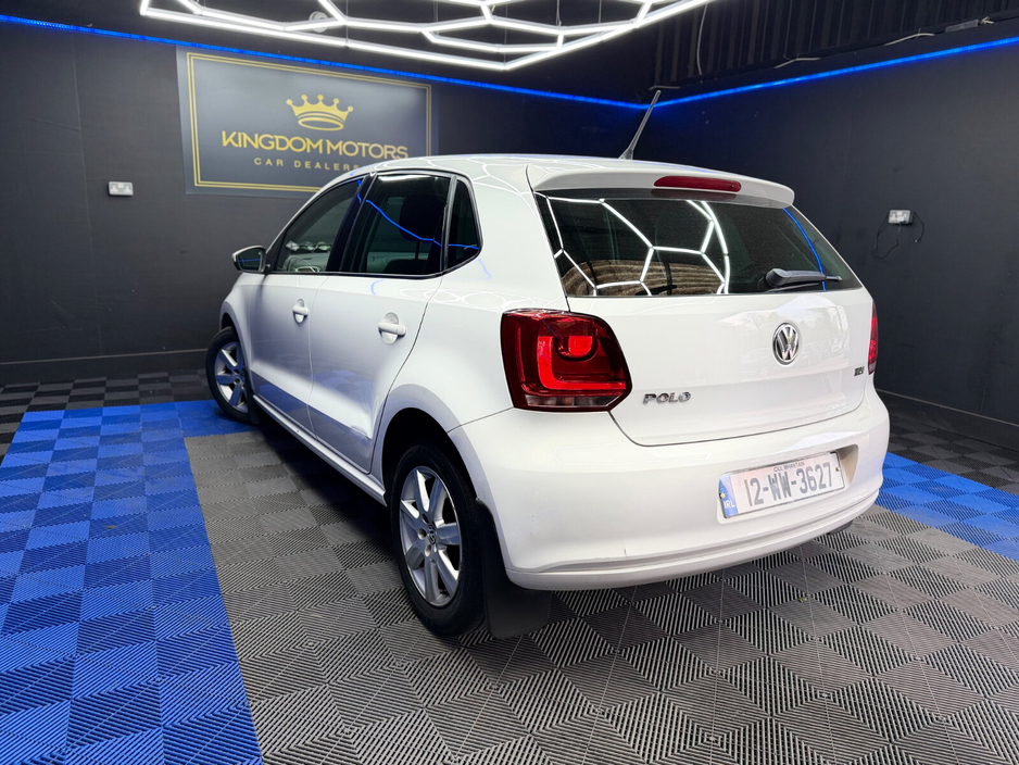 2012 Volkswagen Polo - image 9