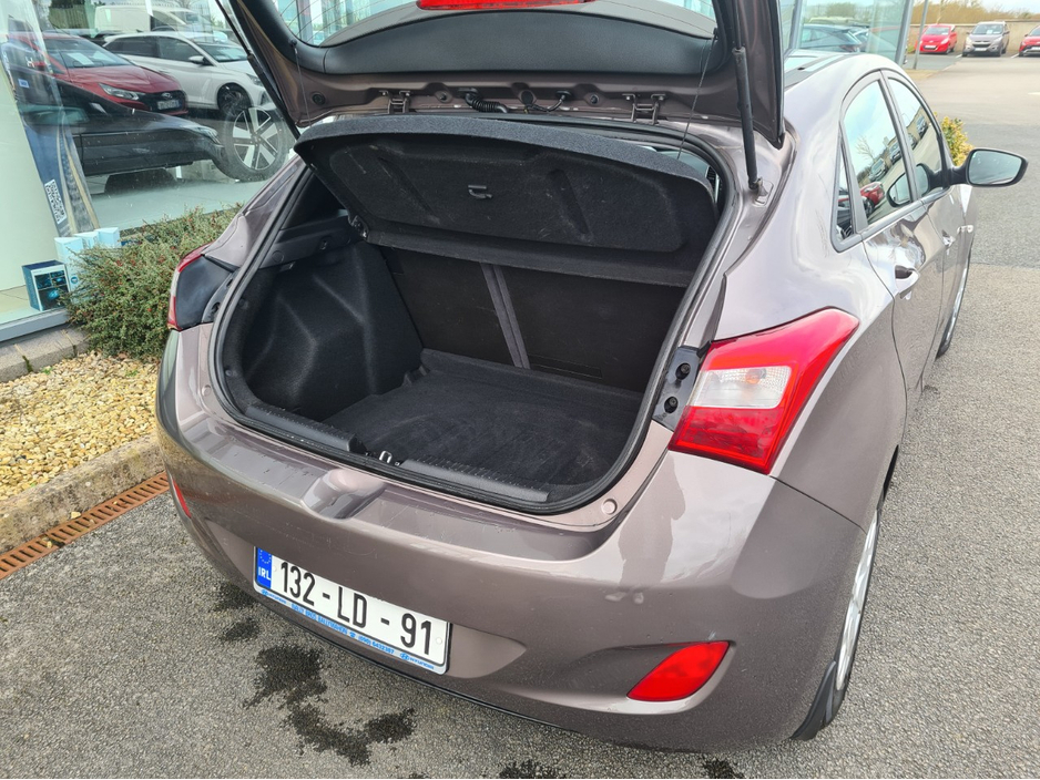 2013 Hyundai i30 - image 7