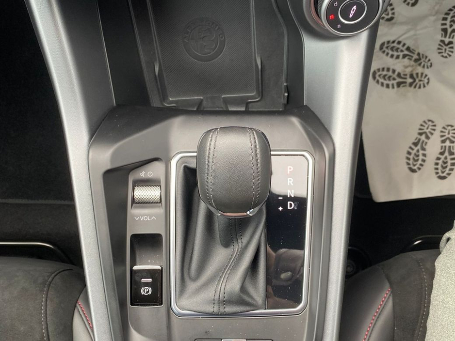 2025 Alfa Romeo Tonale - image 35