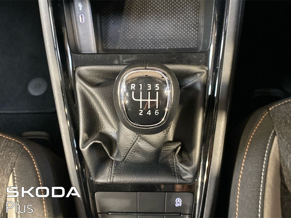 2023 Skoda Kamiq Style 1.0TSI 110bhp *Black Pack* €25,950