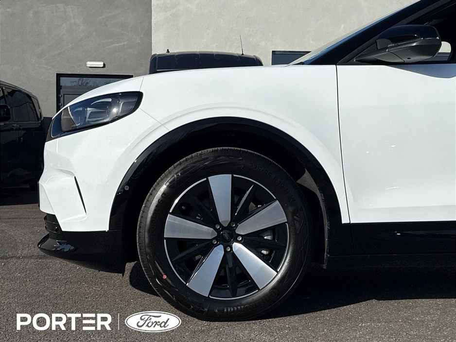 2026 Ford Capri - image 11