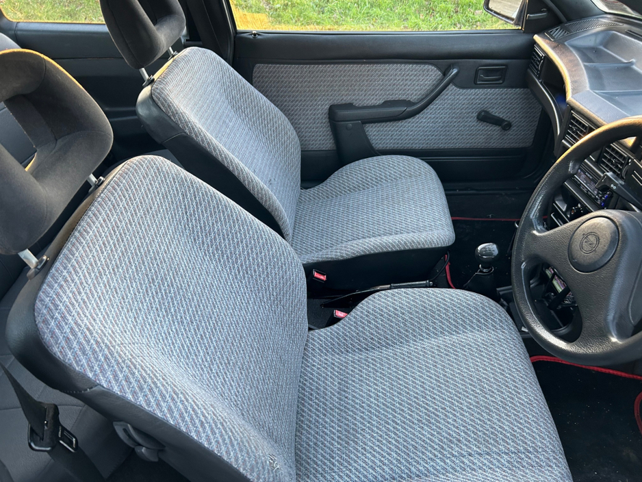 1989 Opel Kadett - image 14