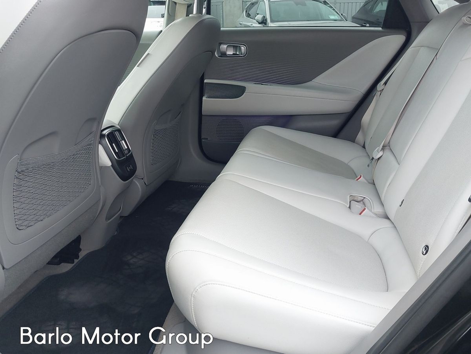 2023 Hyundai Ioniq 6 - image 14