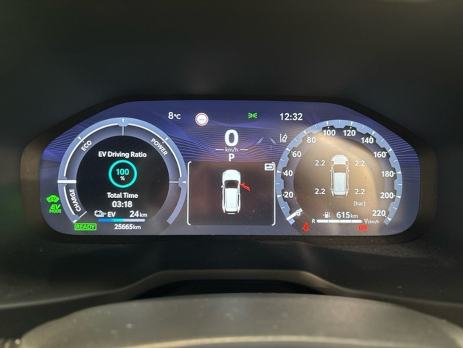 2025 Toyota Rav4 - image 13