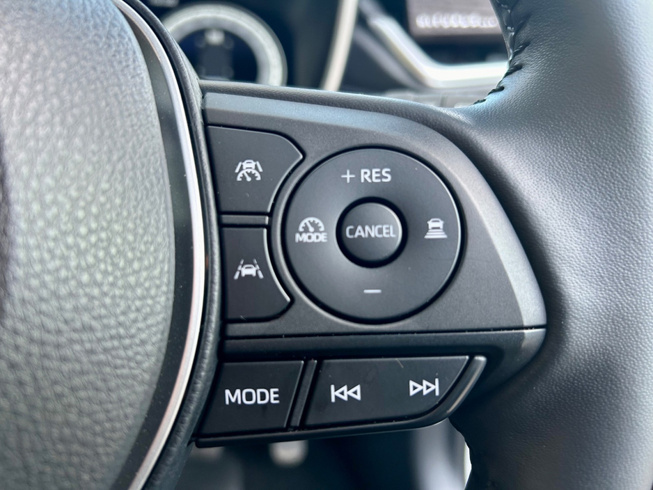 2023 Toyota Corolla Cross - image 16