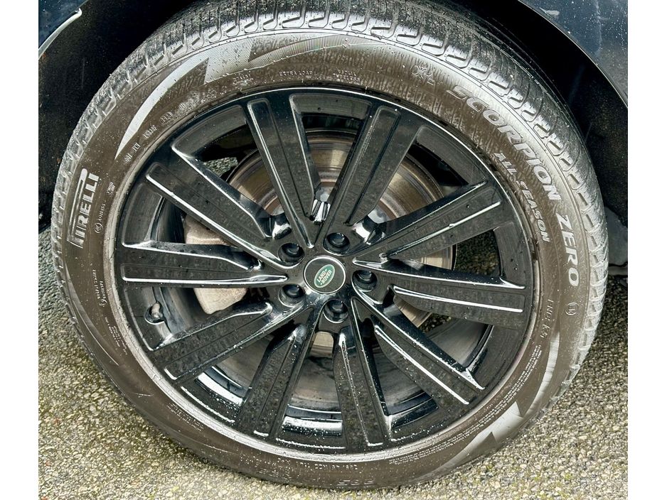 2023 Land Rover Range Rover - image 23