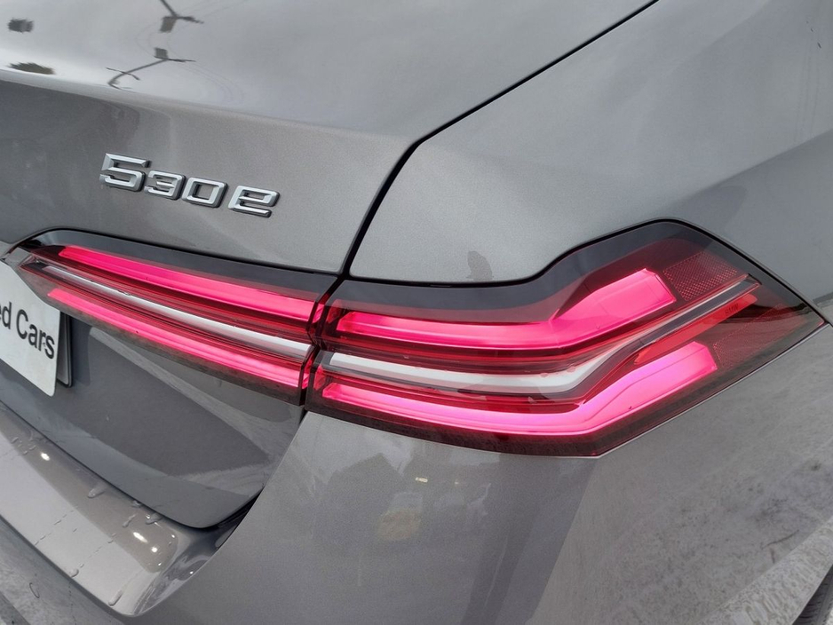 2025 BMW 5 Series 530e M Sport €63,995