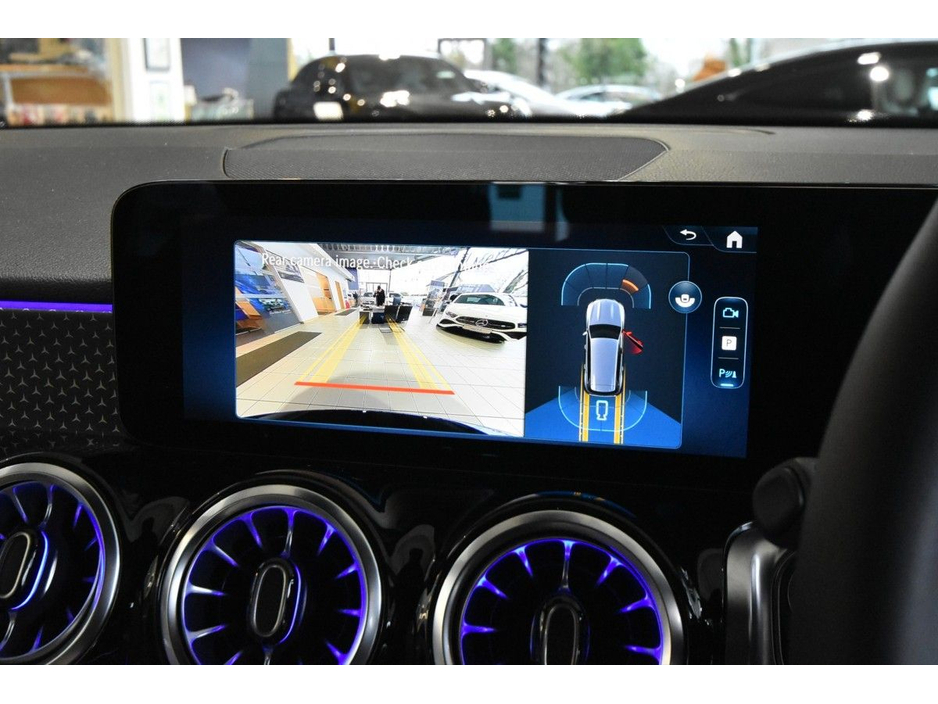 2026 Mercedes-Benz GLB - image 15