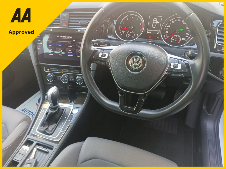 2018 Volkswagen Golf - image 8