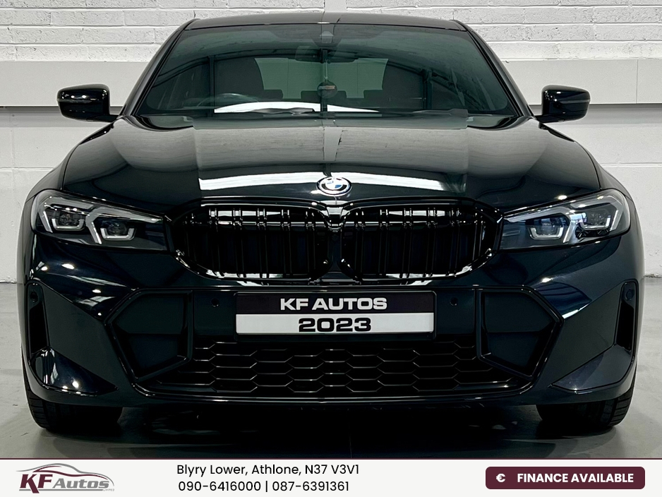 2023 BMW 3 Series - image 2