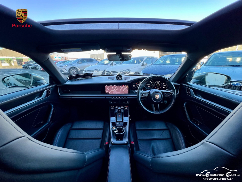 2020 Porsche 911 CARRERA 4SPEED Aventurine Green Metallic €144,950