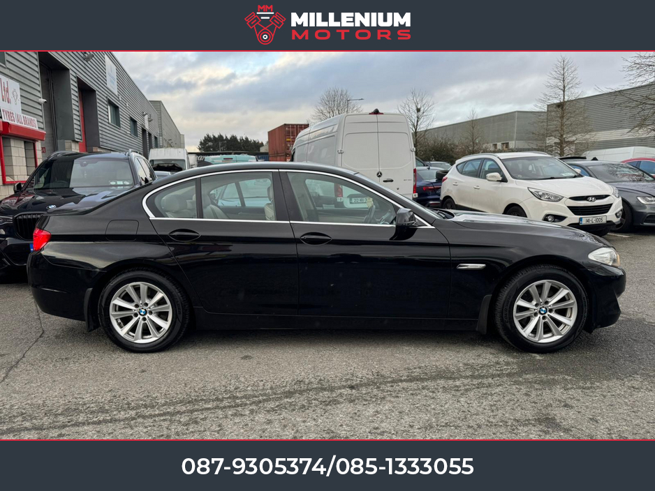 2012 BMW 5 Series - image 2