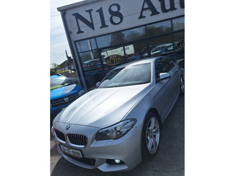 2016 BMW 5 Series - image 6