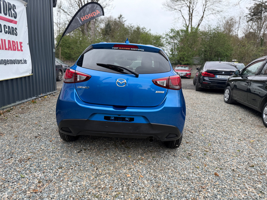 2017 Mazda Demio - image 4