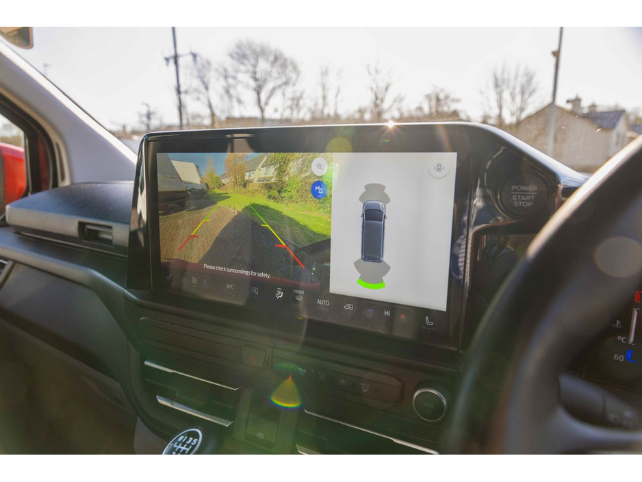 2025 Ford Transit Custom - image 17