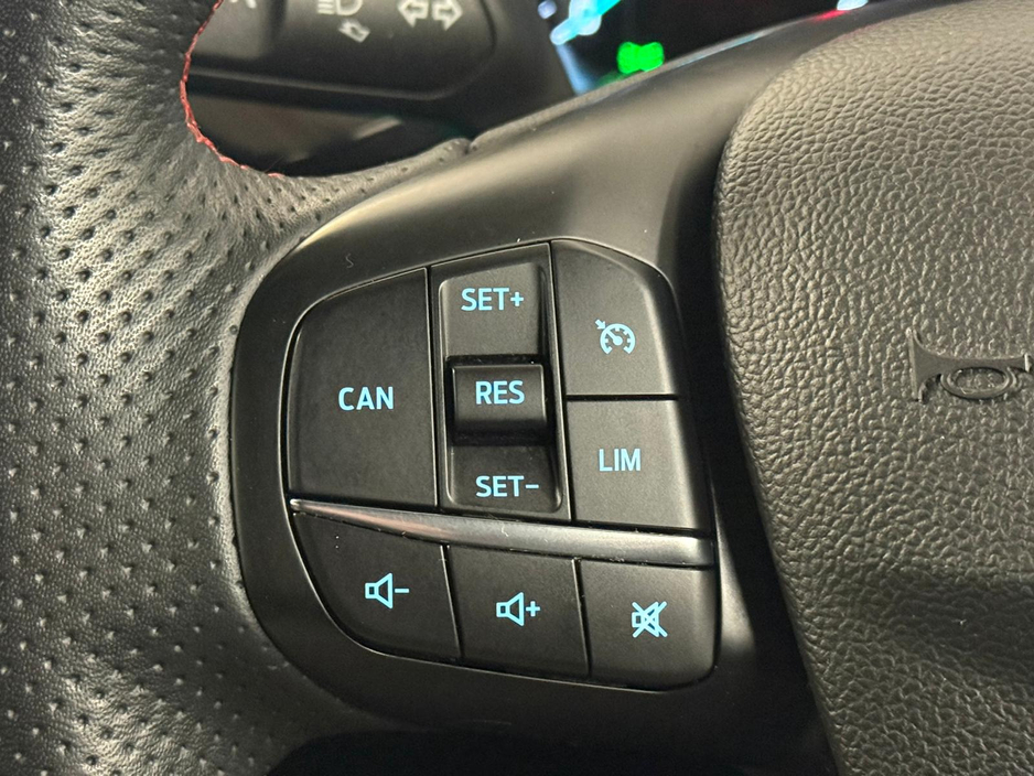 2021 Ford Focus - image 26