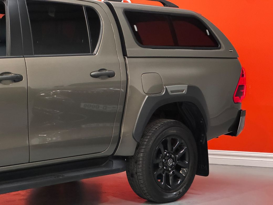 2023 Toyota Hilux - image 6