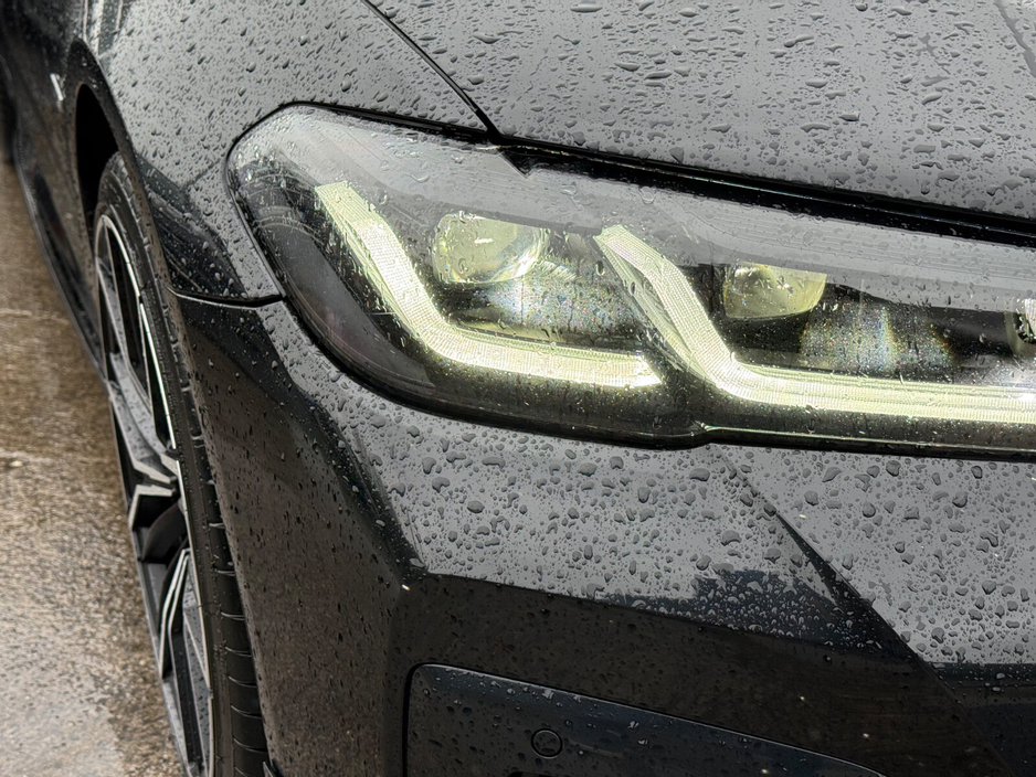 2022 BMW 5 Series 530e M Sport