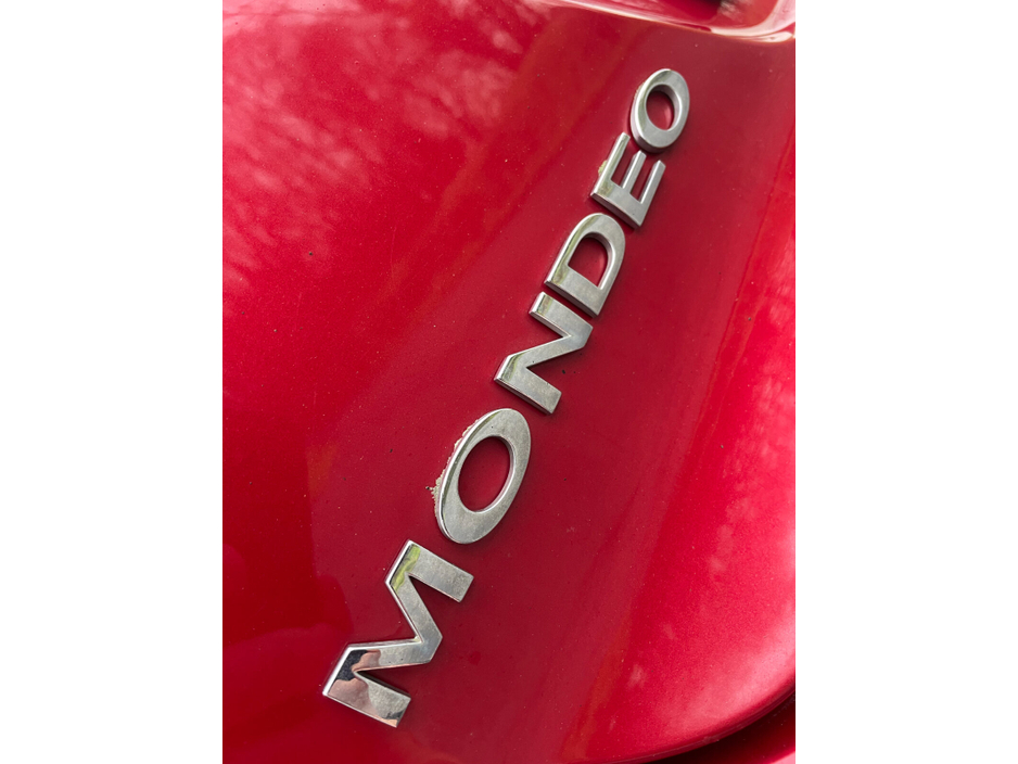 2014 Ford Mondeo - image 13