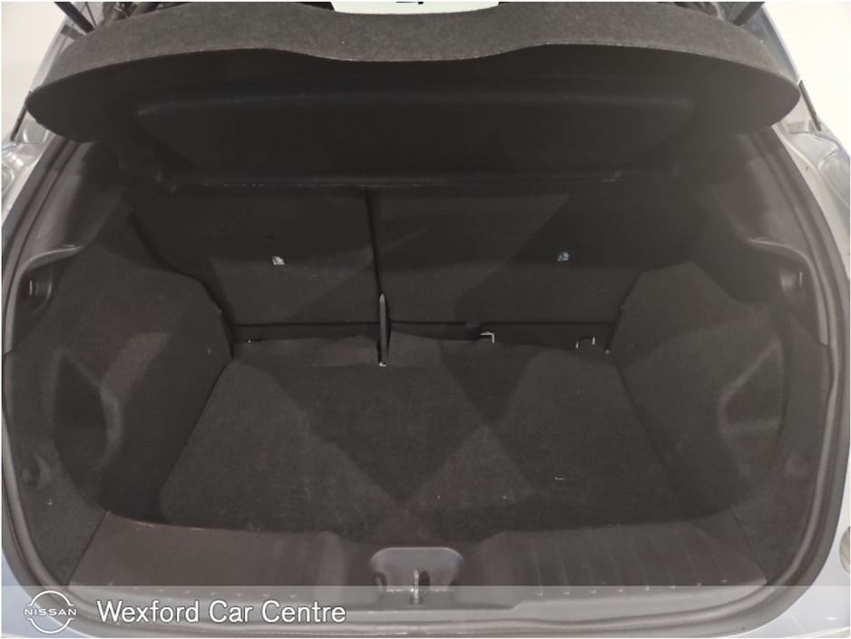 2025 Nissan Juke 1.0T PET 2WD SV